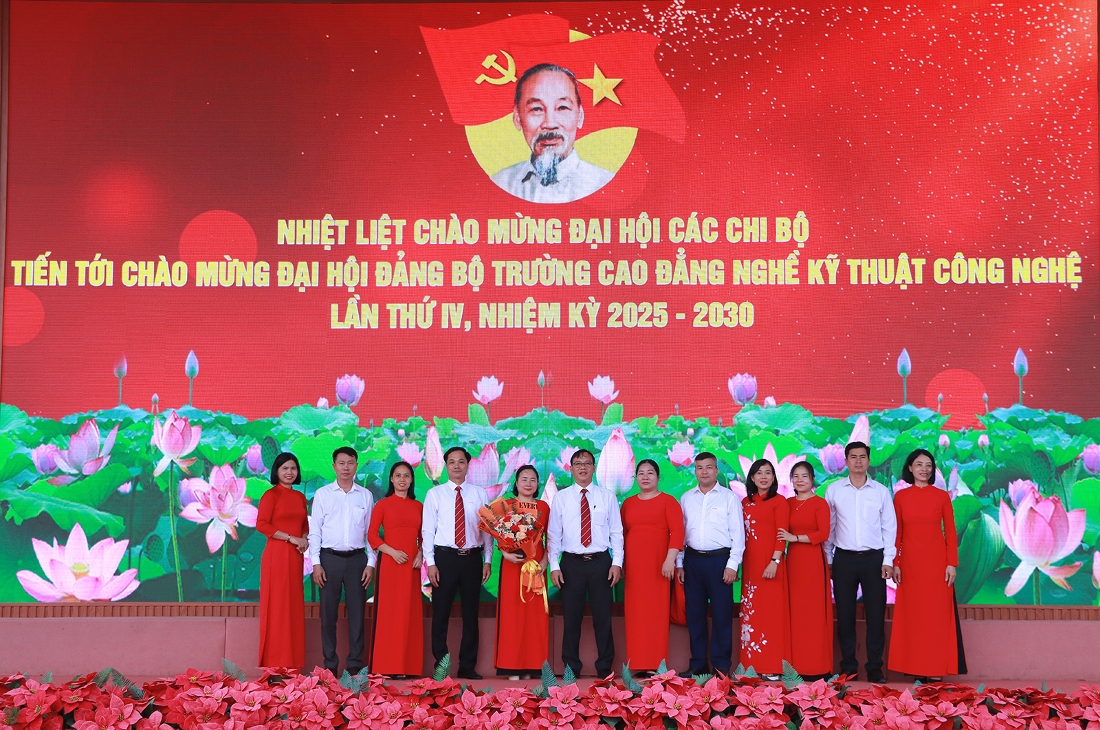 Đại hội Chi bộ II nhiệm kỳ 2025 - 2027