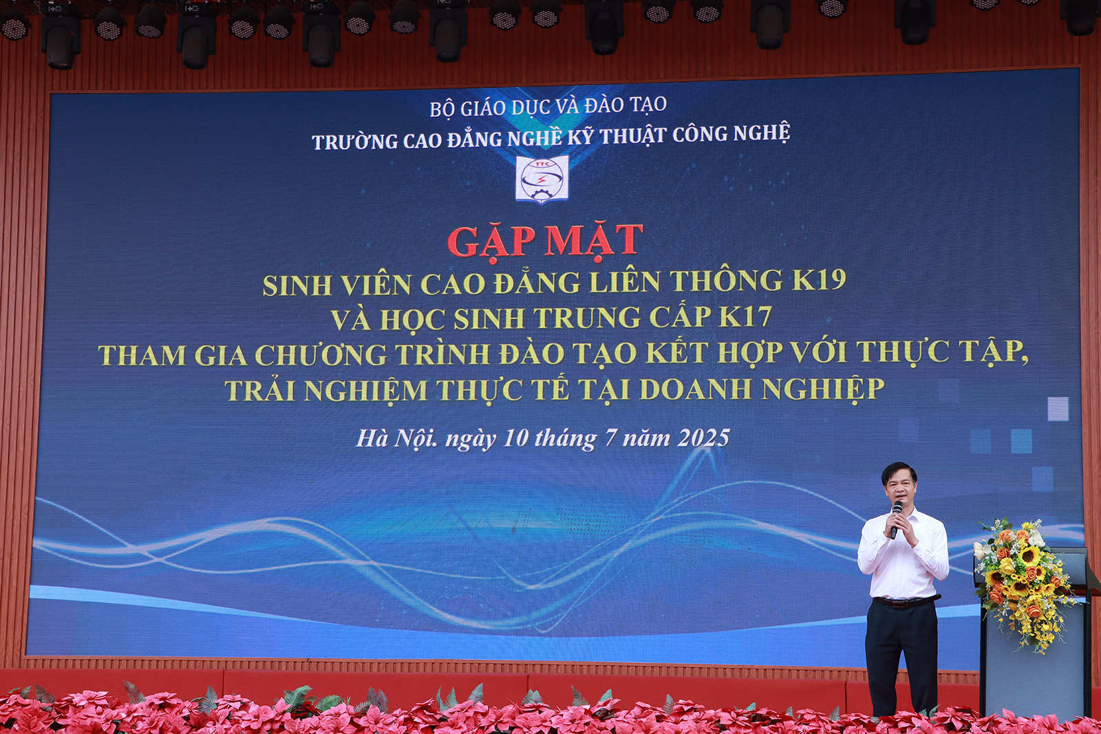 GẶP MẶT SINH VIÊN – HỌC SINH TRƯỚC KHI THỰC TẬP DOANH NGHIỆP