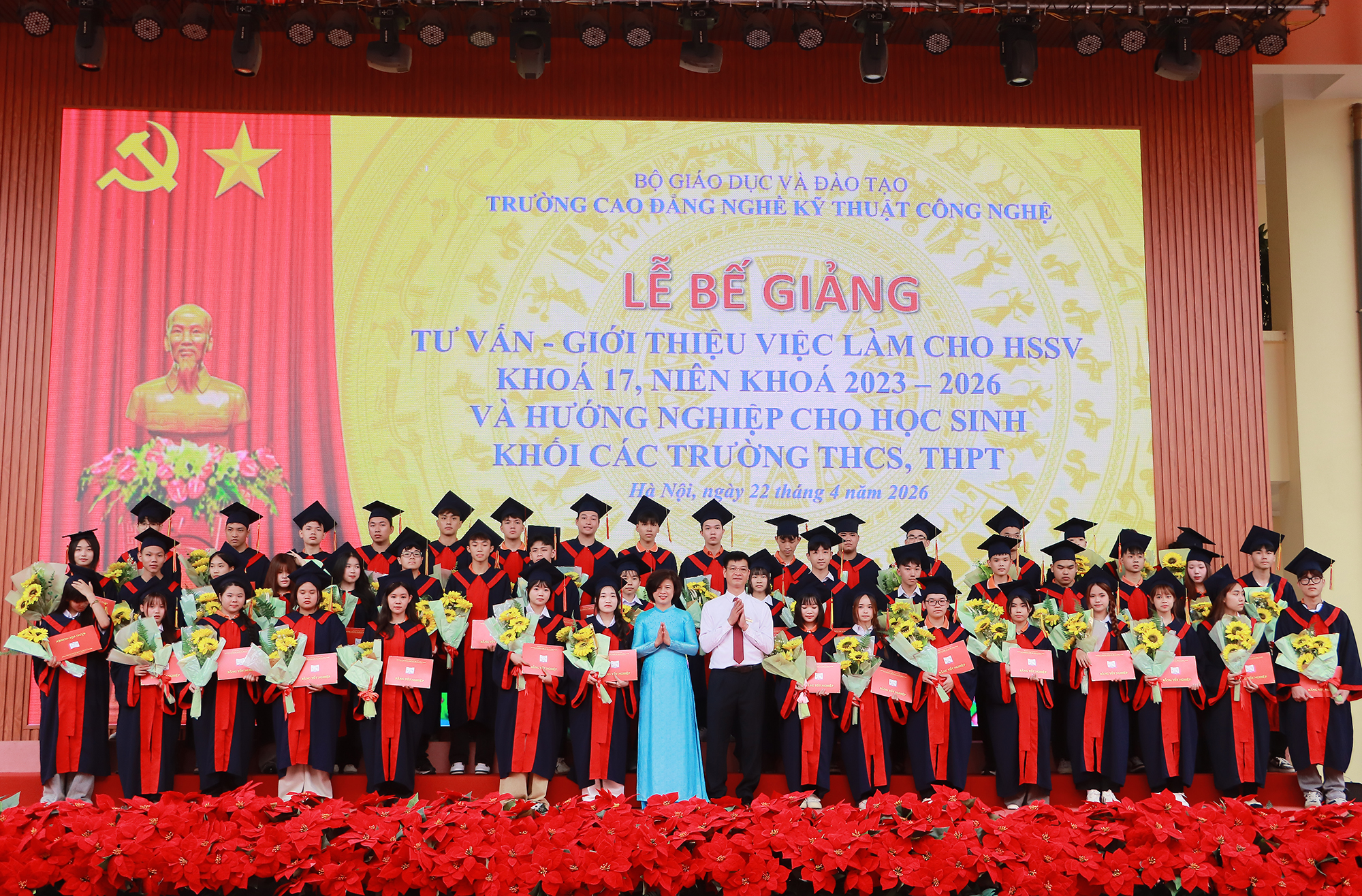 Trường Cao đẳng nghề Kỹ thuật công nghệ cam kết đồng hành cùng học sinh, sinh viên trên con đường phát triển nghề nghiệp