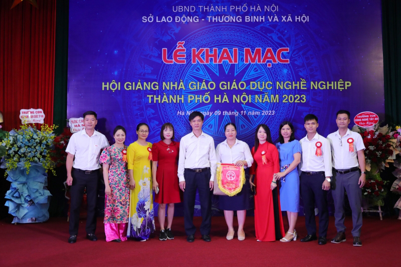 5 giảng viên Trường Cao đẳng nghề Kỹ thuật Công nghệ tham dự Hội giảng Nhà giáo Giáo dục nghề nghiệp TP Hà Nội 2023