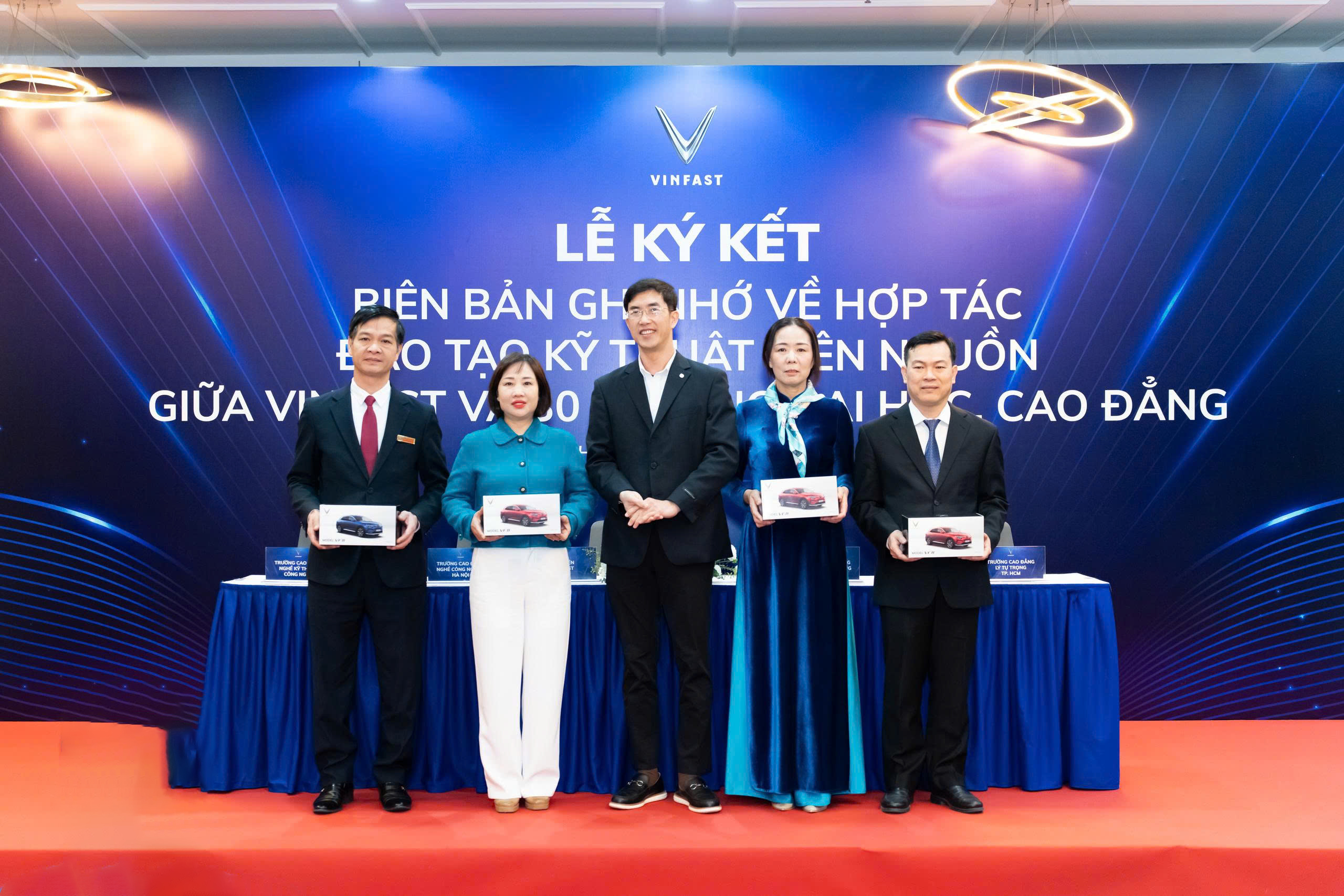 Hình ảnh hoạt động chung